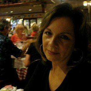 Meet your Posher, Jacqueline